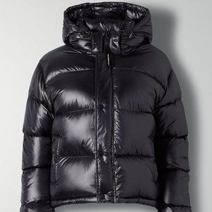 TNA Super Puff Shorty Black High Gloss XXS